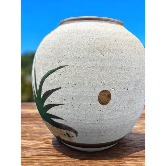 Vintage Mexican Pottery Vase signed Hand Painted Family - Picture 4 of 8